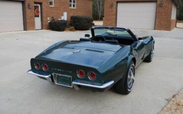 Unknown-Corvette-1968-British-Green-2