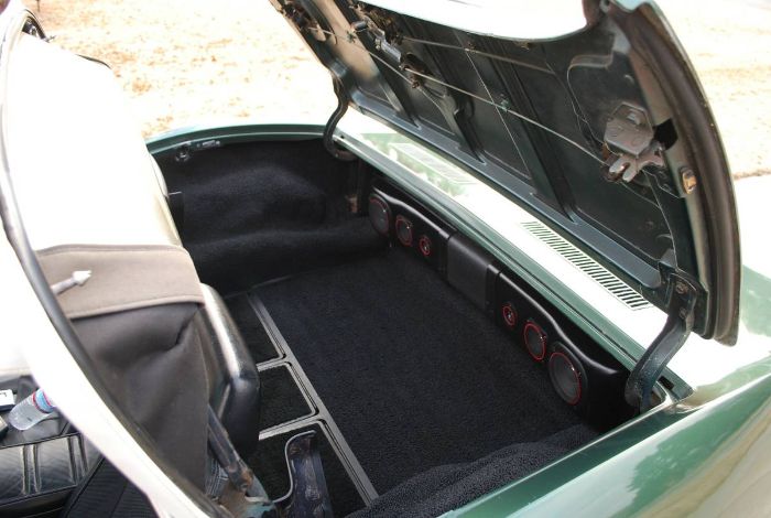 Unknown-Corvette-1968-British-Green-9