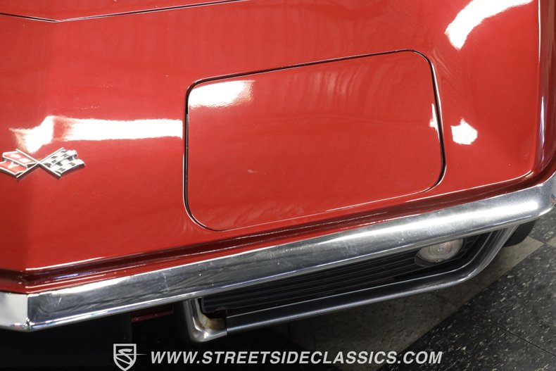 Unknown-Corvette-1968-Burgundy-Metallic-Black-20