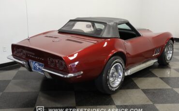 Unknown-Corvette-1968-Burgundy-Metallic-Black-6