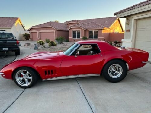 Unknown-Corvette-1968-Red-Tan-10