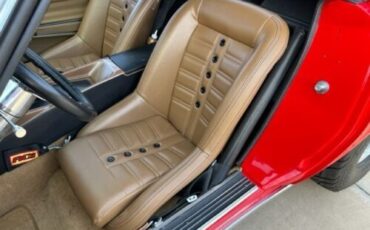 Unknown-Corvette-1968-Red-Tan-17