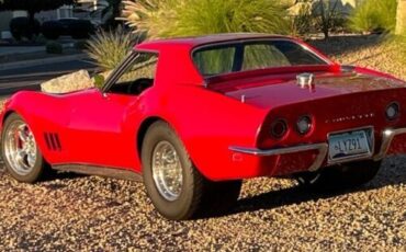 Unknown-Corvette-1968-Red-Tan-6