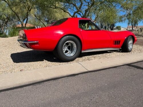 Unknown-Corvette-1968-Red-Tan-8