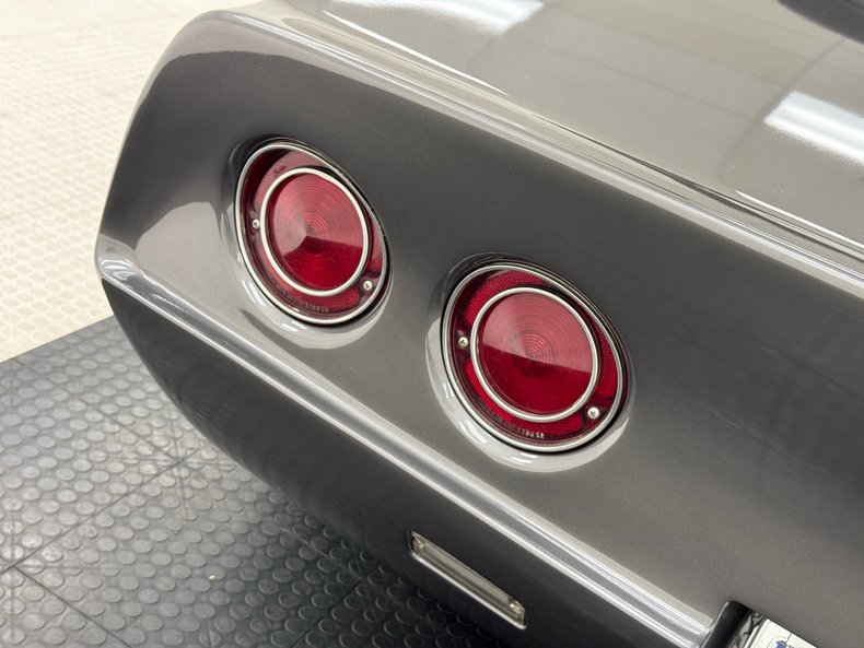 Unknown-Corvette-1968-Shark-Gray-Metallic-Black-17