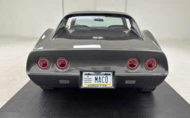Unknown-Corvette-1968-Shark-Gray-Metallic-Black-3