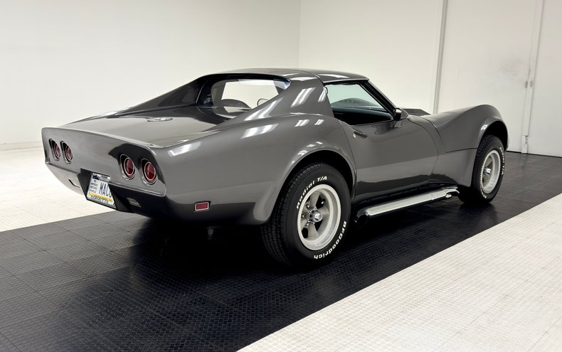 Unknown-Corvette-1968-Shark-Gray-Metallic-Black-4
