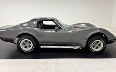 Unknown-Corvette-1968-Shark-Gray-Metallic-Black-5