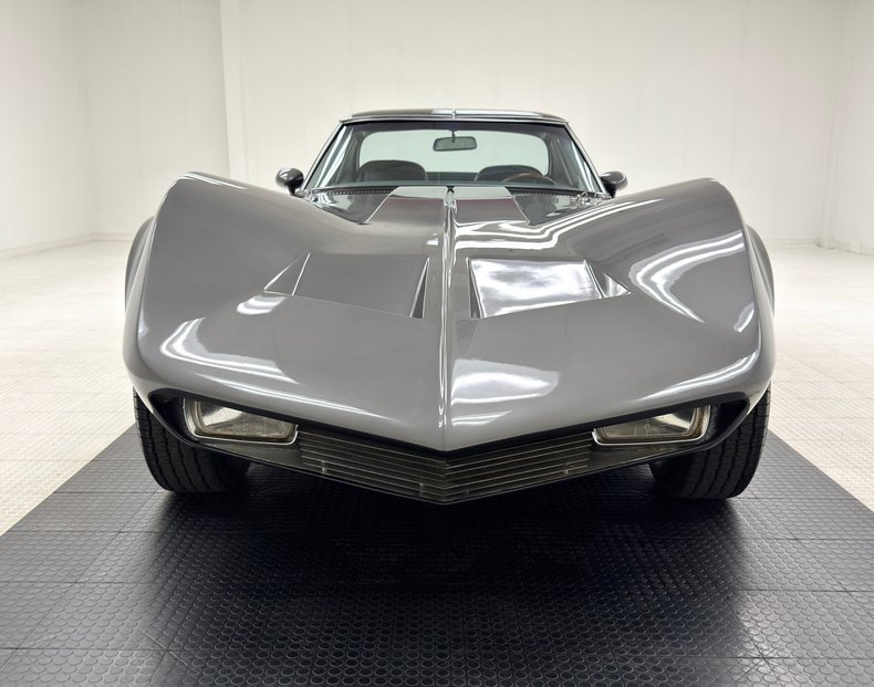Unknown-Corvette-1968-Shark-Gray-Metallic-Black-7