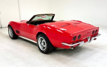 Unknown-Corvette-1968-Torch-Red-Saddle-12