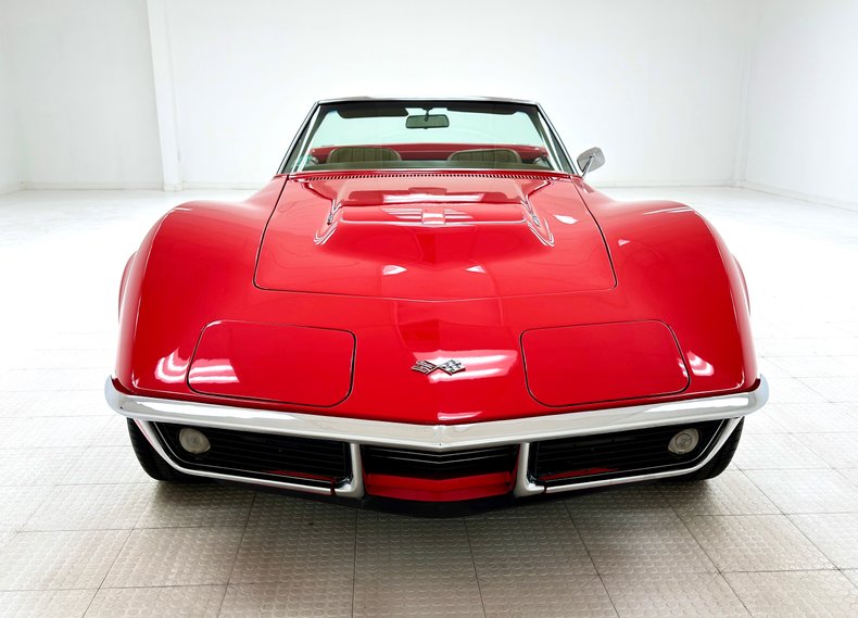 Unknown-Corvette-1968-Torch-Red-Saddle-17