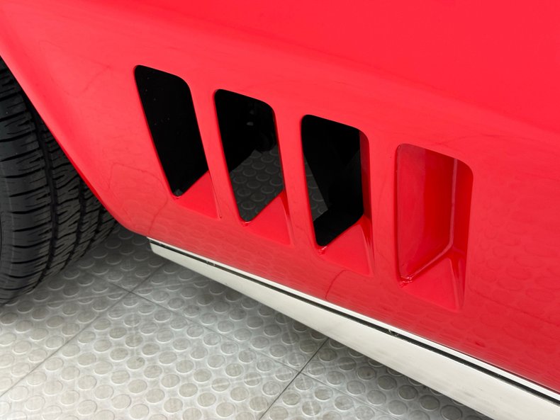 Unknown-Corvette-1968-Torch-Red-Saddle-21