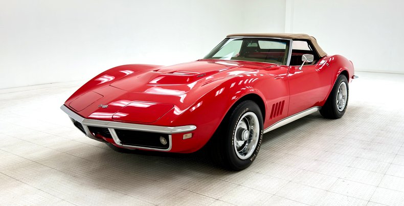 Unknown-Corvette-1968-Torch-Red-Saddle-22