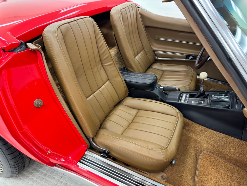 Unknown-Corvette-1968-Torch-Red-Saddle-46