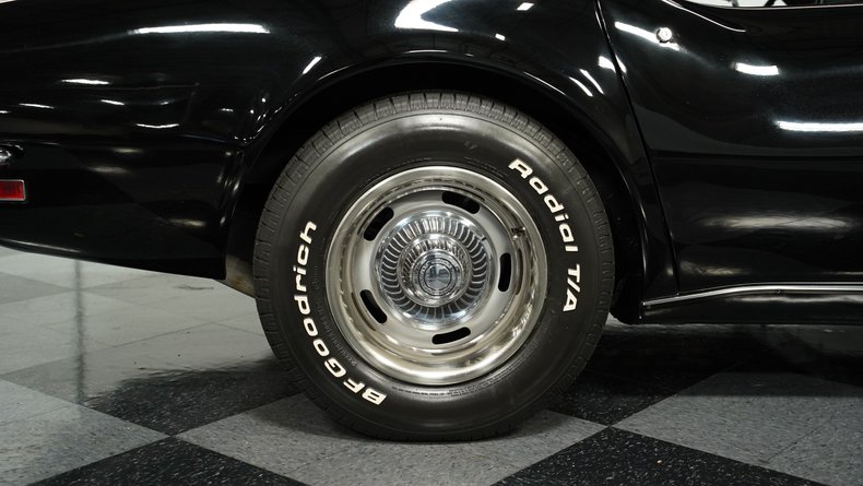 Unknown-Corvette-1969-Black-Black-13
