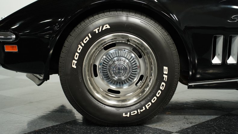 Unknown-Corvette-1969-Black-Black-16