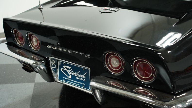 Unknown-Corvette-1969-Black-Black-19