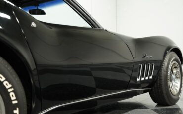 Unknown-Corvette-1969-Black-Black-20