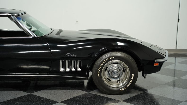 Unknown-Corvette-1969-Black-Black-22