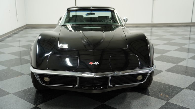 Unknown-Corvette-1969-Black-Black-31