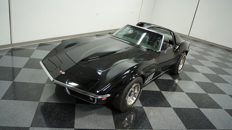 Unknown-Corvette-1969-Black-Black-33
