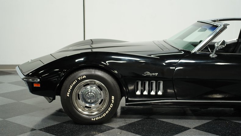 Unknown-Corvette-1969-Black-Black-36