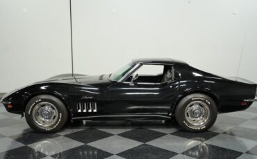 Unknown-Corvette-1969-Black-Black