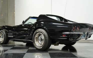 Unknown-Corvette-1969-Black-Black-38