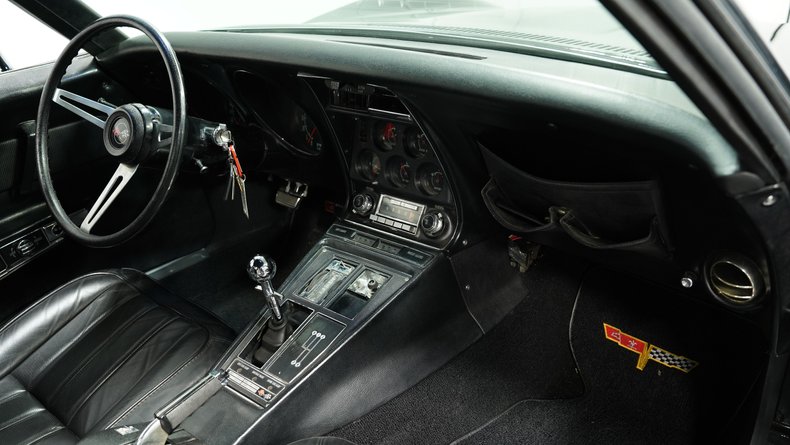 Unknown-Corvette-1969-Black-Black-47