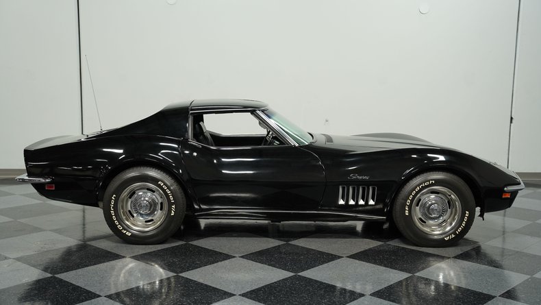 Unknown-Corvette-1969-Black-Black-9