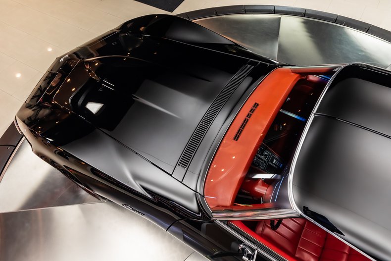 Unknown-Corvette-1969-Black-Red-36