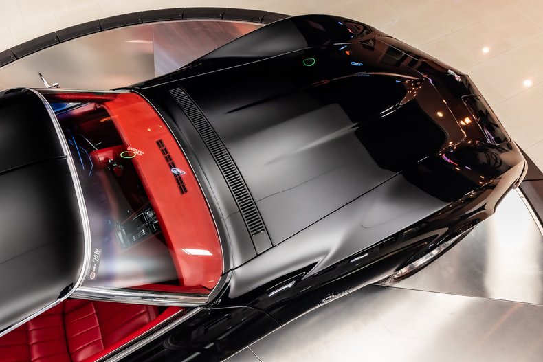 Unknown-Corvette-1969-Black-Red-45