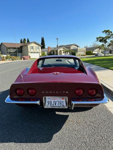 Unknown-Corvette-1969-Burgundy-Black-1