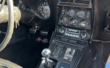 Unknown-Corvette-1969-Burgundy-Black-15