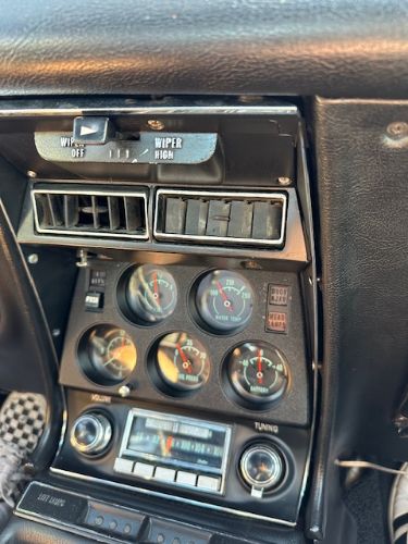 Unknown-Corvette-1969-Burgundy-Black-22