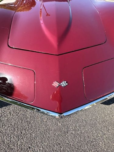 Unknown-Corvette-1969-Burgundy-Black-9