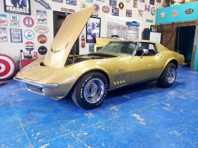 Unknown-Corvette-1969-Gold-Brown-10