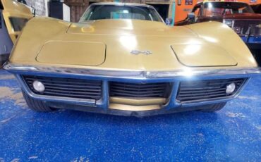 Unknown-Corvette-1969-Gold-Brown-6