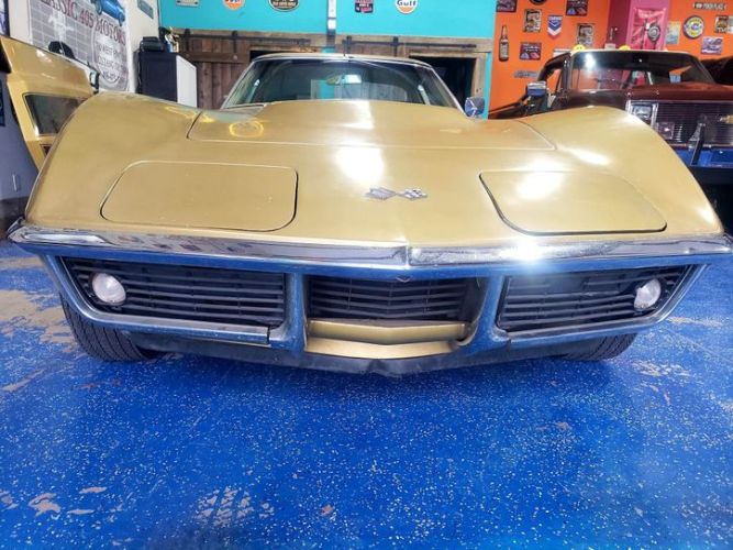 Unknown-Corvette-1969-Gold-Brown-6