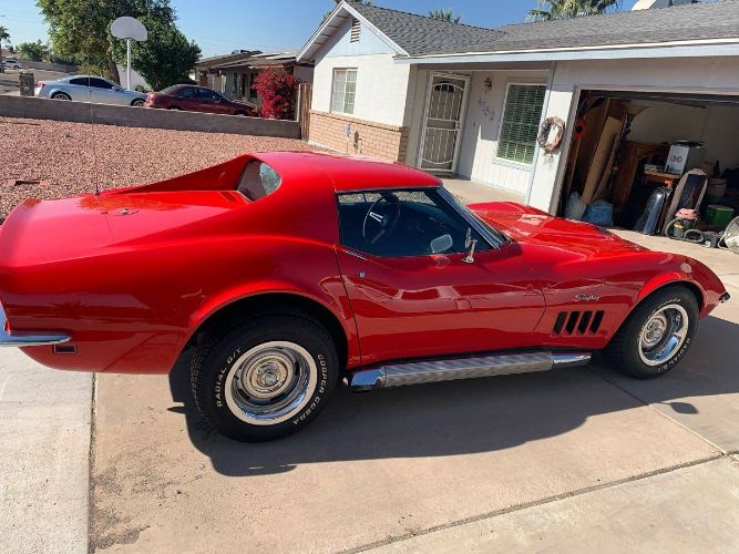 Unknown-Corvette-1969-Red-10