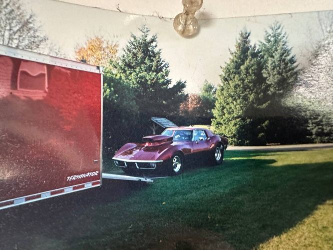 Unknown-Corvette-1970-Burgundy-12