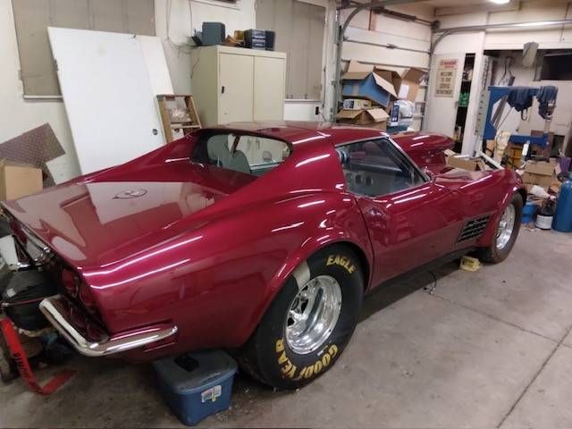 Unknown-Corvette-1970-Burgundy-15
