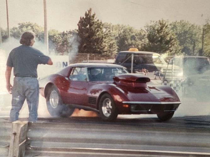 Unknown-Corvette-1970-Burgundy-4