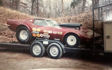 Unknown-Corvette-1970-Burgundy-5