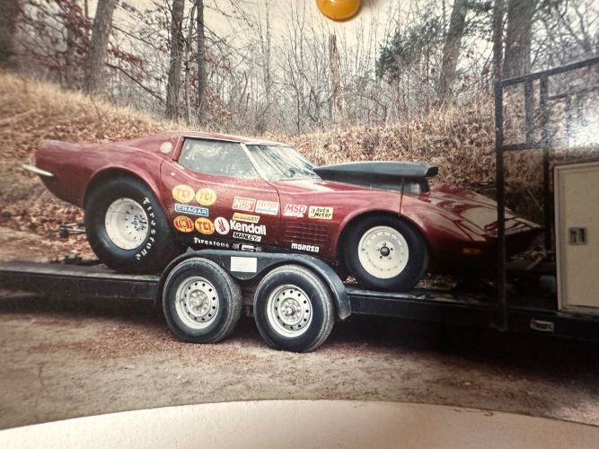 Unknown-Corvette-1970-Burgundy-5