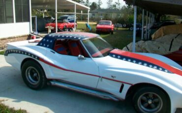 Unknown-Corvette-1970-Custom-Red-16
