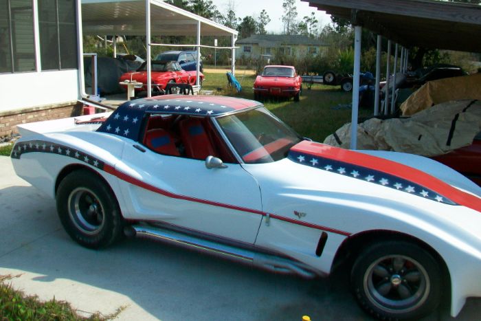Unknown-Corvette-1970-Custom-Red-16