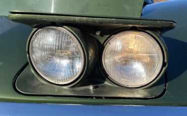 Unknown-Corvette-1970-Green-Tan-13