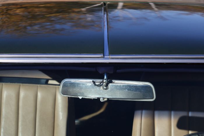 Unknown-Corvette-1970-Green-Tan-20
