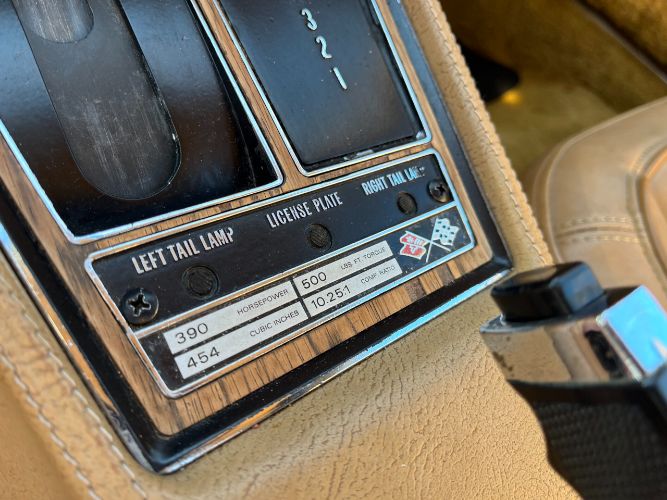 Unknown-Corvette-1970-Green-Tan-21
